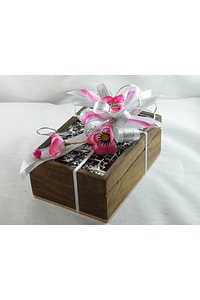 C15706 - Lembrança Padrinhos - Caixa madeira com ladrilhado decorada em rosa