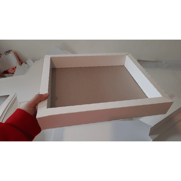 Caja para 30 pasteles de Coctel Diferente tapa