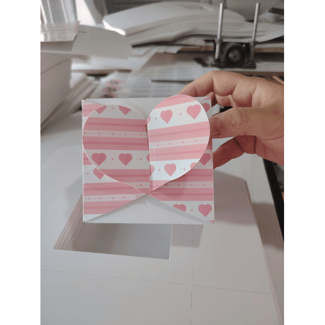 caja corazon 10x10x4