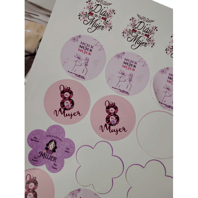 stickers 4 o 5 cm aprox