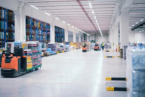 El almacen central. Los centros de distribución y la preparación de pedidos