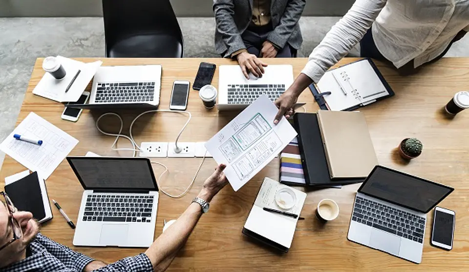 Comunicación y Colaboración 1