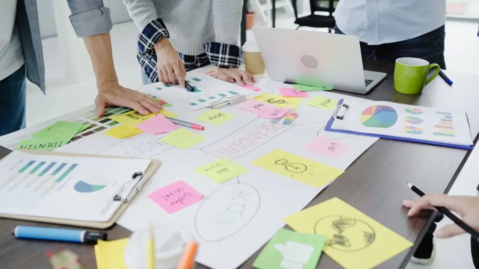 Creatividad y Procesos en Toma de Decisiones Grupales 1