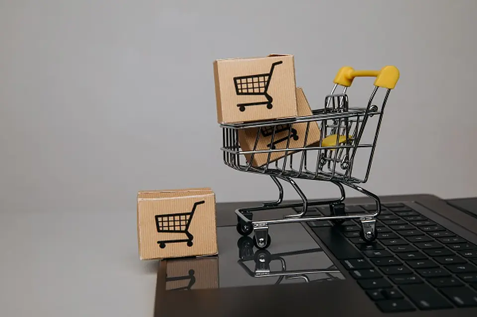Logística Inversa de Comercio Electrónico 1