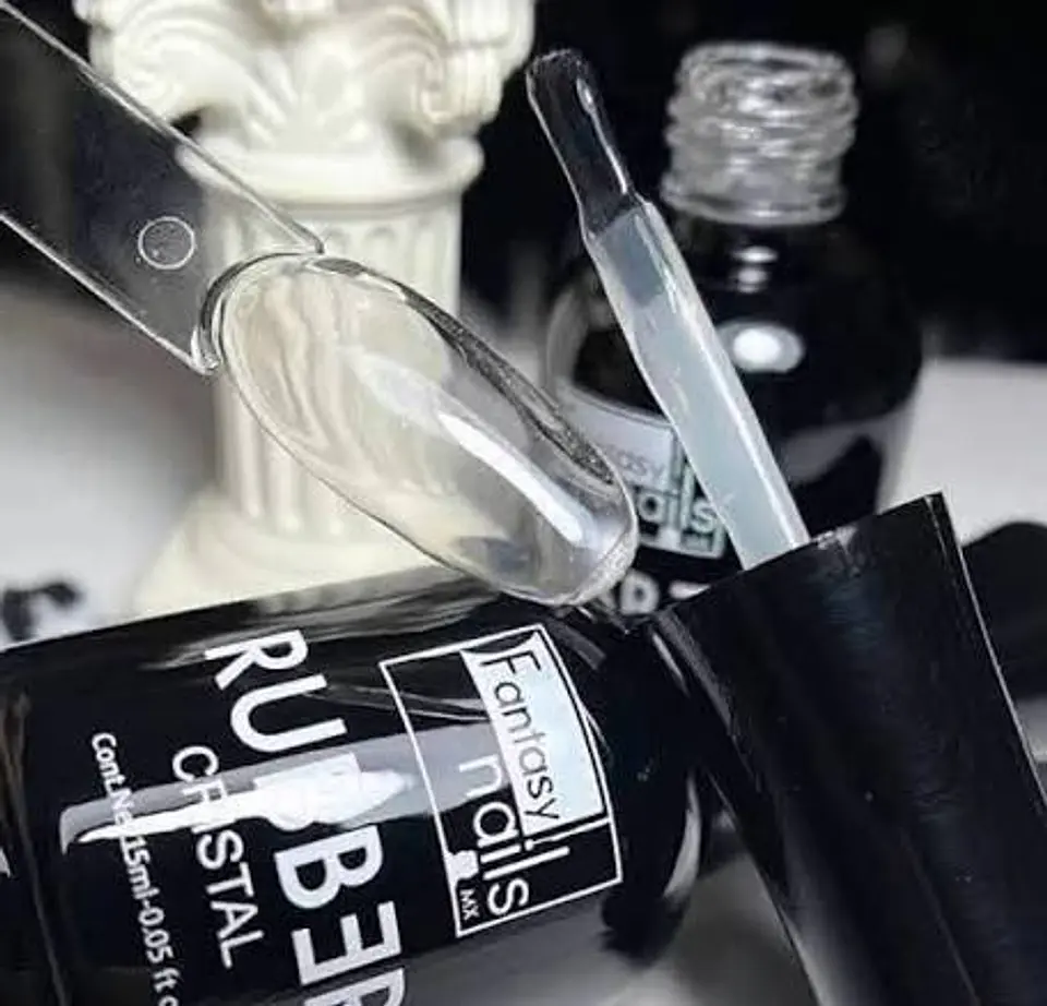RUBBER CRISTAL FANTASY NAILS 1