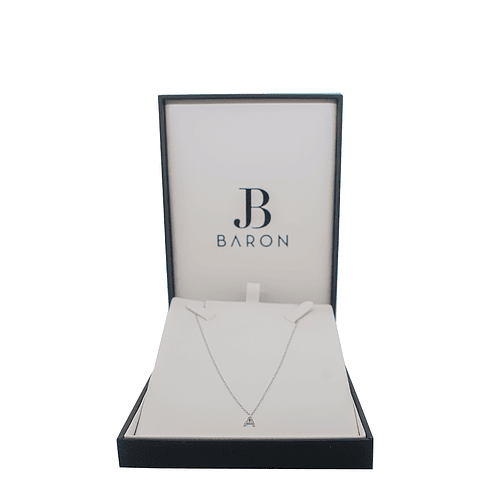 Collar de Diamante Oro  Blanco  18 Kts. Modelo  Letra A 
