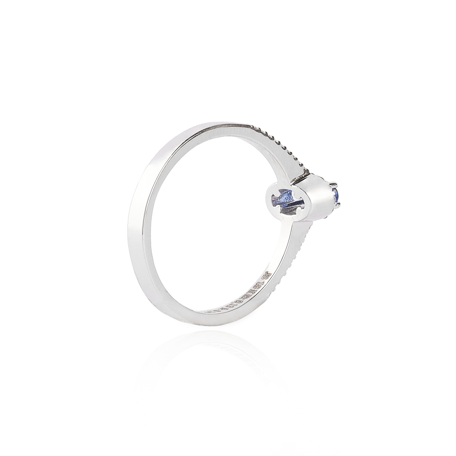 Anillo de Oro 18kt con Diamantes de 13 Pts Corte Brillante SI/H 19 Pts Zafiro 2