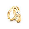 Par de Argollas de Oro 18kt con 2 Diamantes de 1,7x1,7mm Corte Princesa Modelo Neo Oro Amarillo