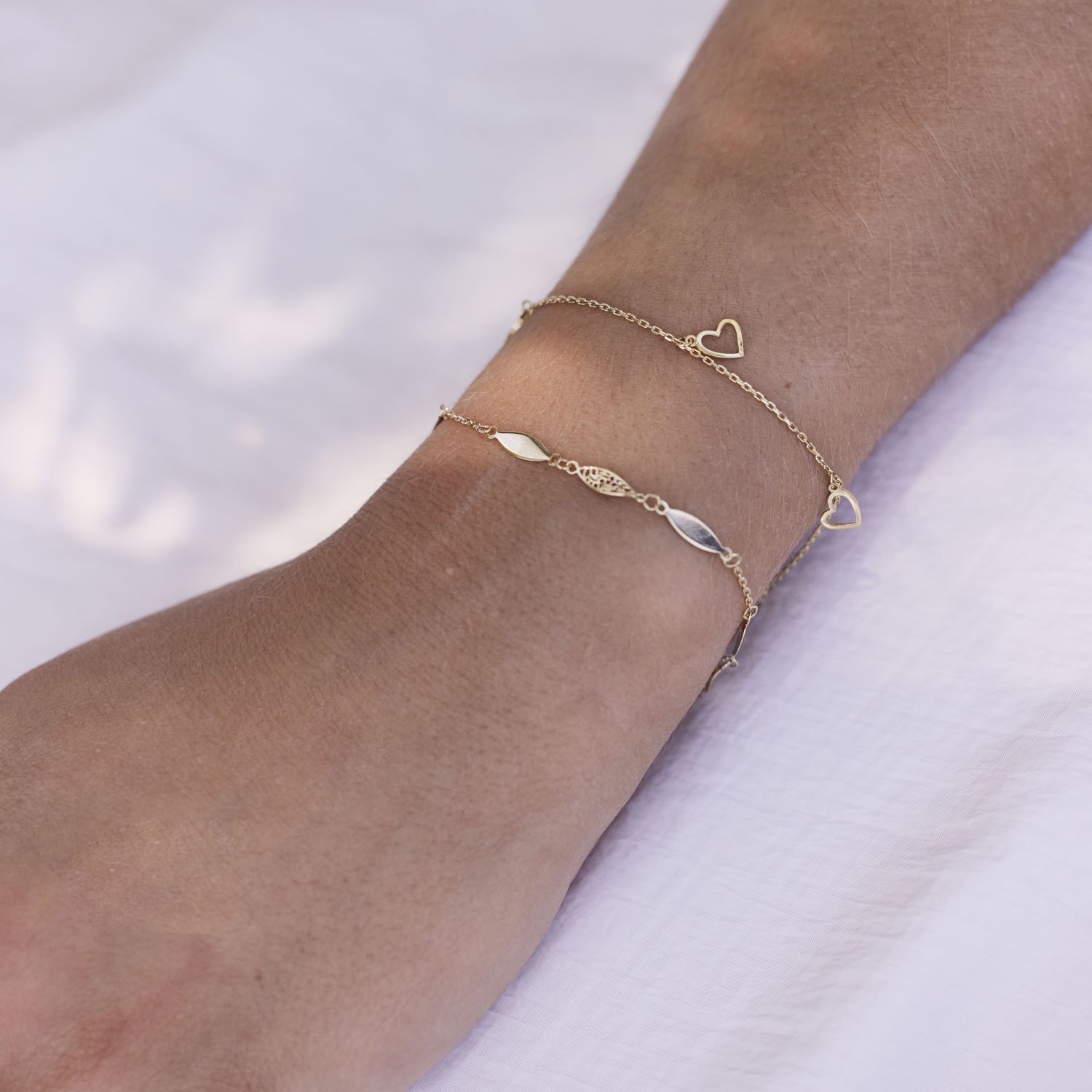 Pulsera Oro Amarillo 18kt Corazones Colgantes 4