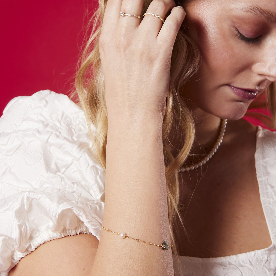 Pulsera de Oro 18kt Corazón Circonita Perla 4