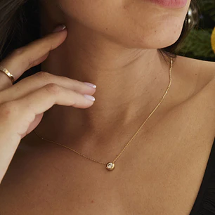 Collar de Oro 18kt con Diamantes de Punto de Luz 10 Pts Totales SI/H Corte Brillante
