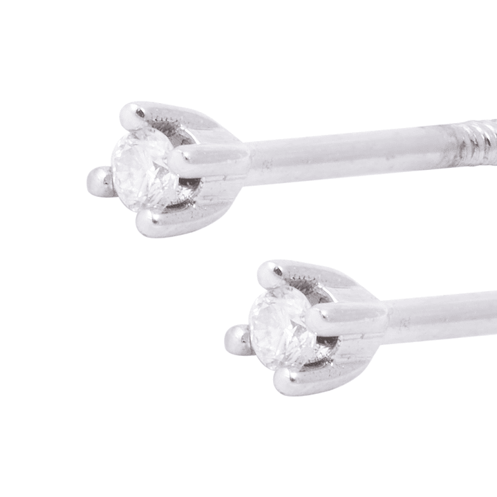 Aros de Oro Blanco 18kt Punto de Luz Grifa con Diamante 6Pts 2