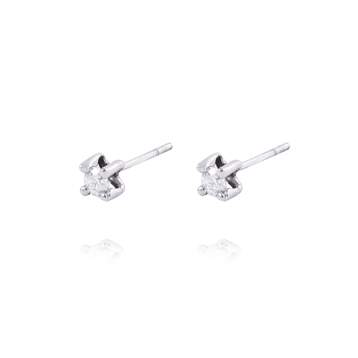 Aros de Diamantes Oro 18 Kt. Modelo Solitario 22 Puntos 1