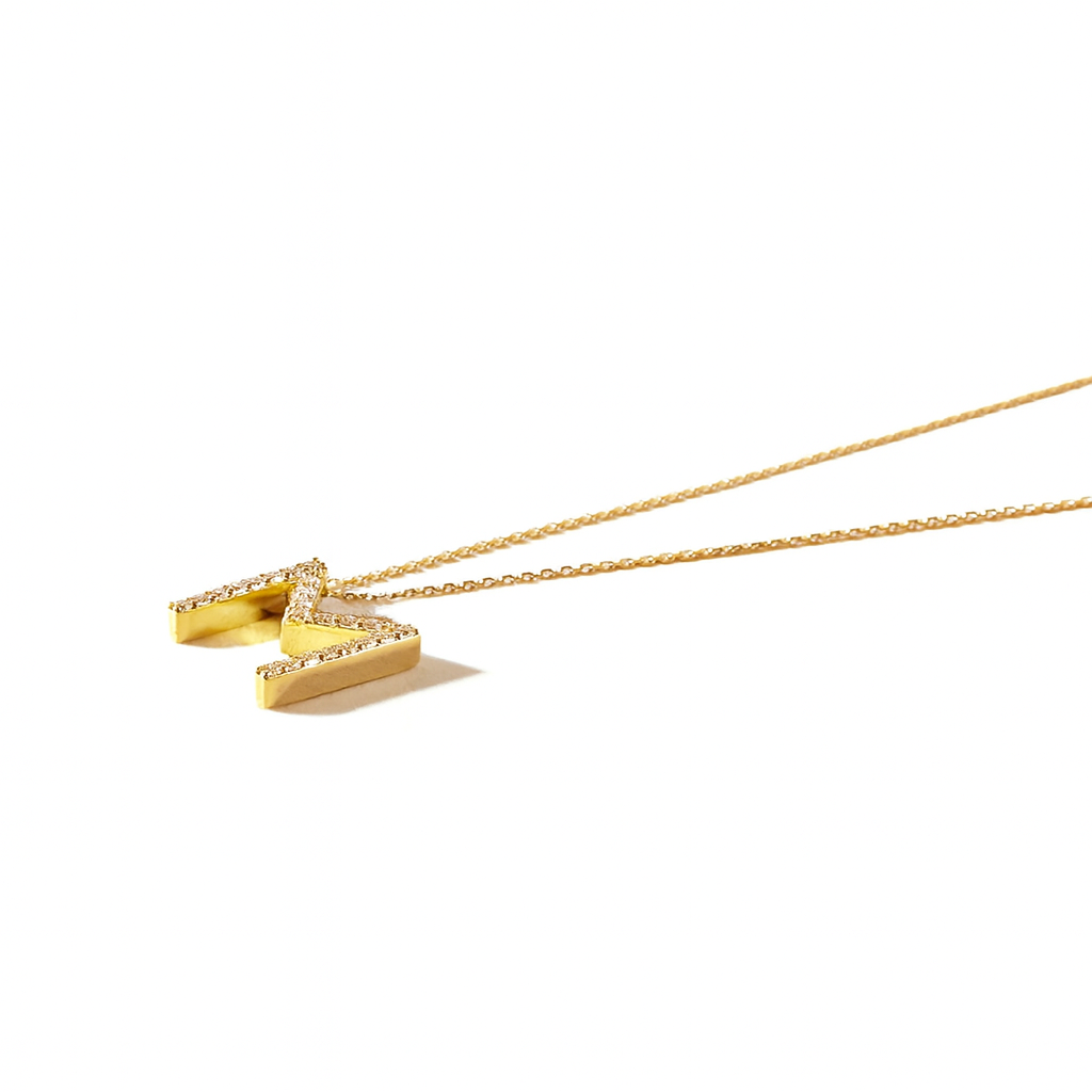 Collar Oro 18kt Diamantes Letra M con 13 Pts | Danielle Costantini 1
