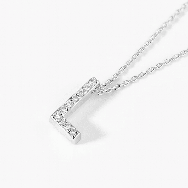 Collar Oro Blanco 18kt Letra L Diamante 6Pts | Danielle Costantini 1