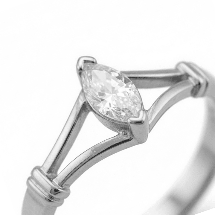 Anillo Oro 18kt Platino Solitario Navette Circonita 5