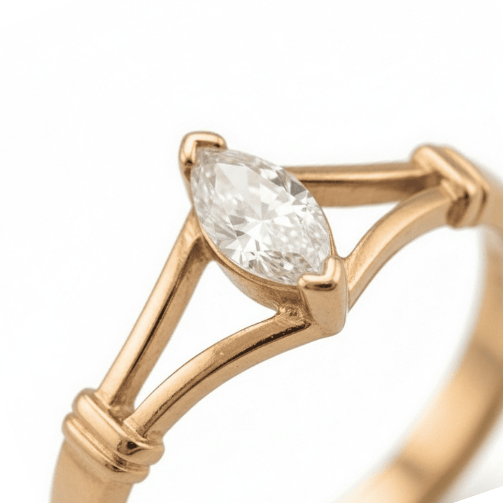 Anillo Oro 18kt Platino Solitario Navette Circonita 8