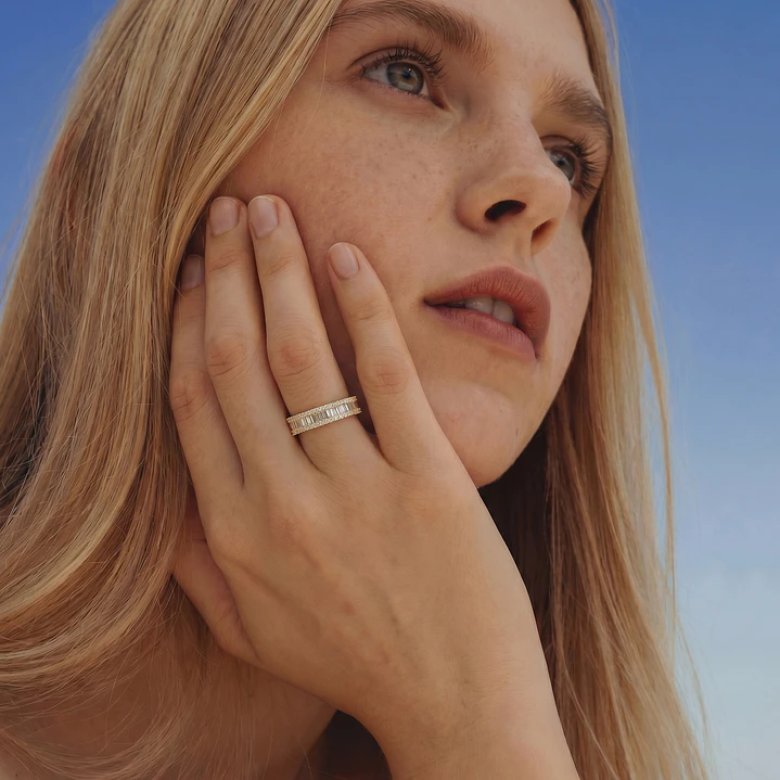Anillo Compromiso de Oro 18Kt Doble Sendero 4