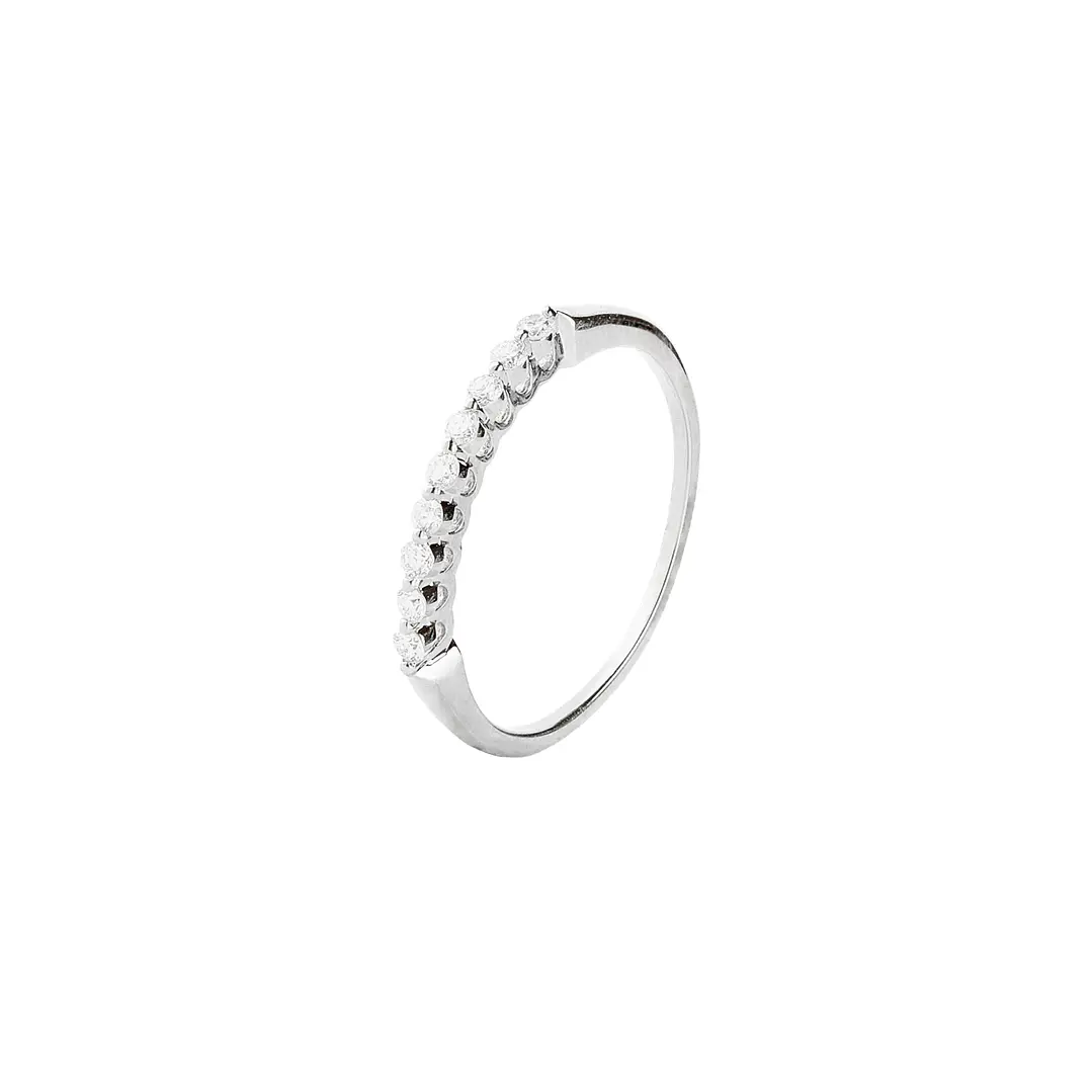 Anillo Oro Blanco 18kt Medio Cintillo con Diamantes de 15Pts 1