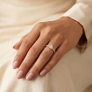 Anillo Oro Miel 18kt Destello Supremo