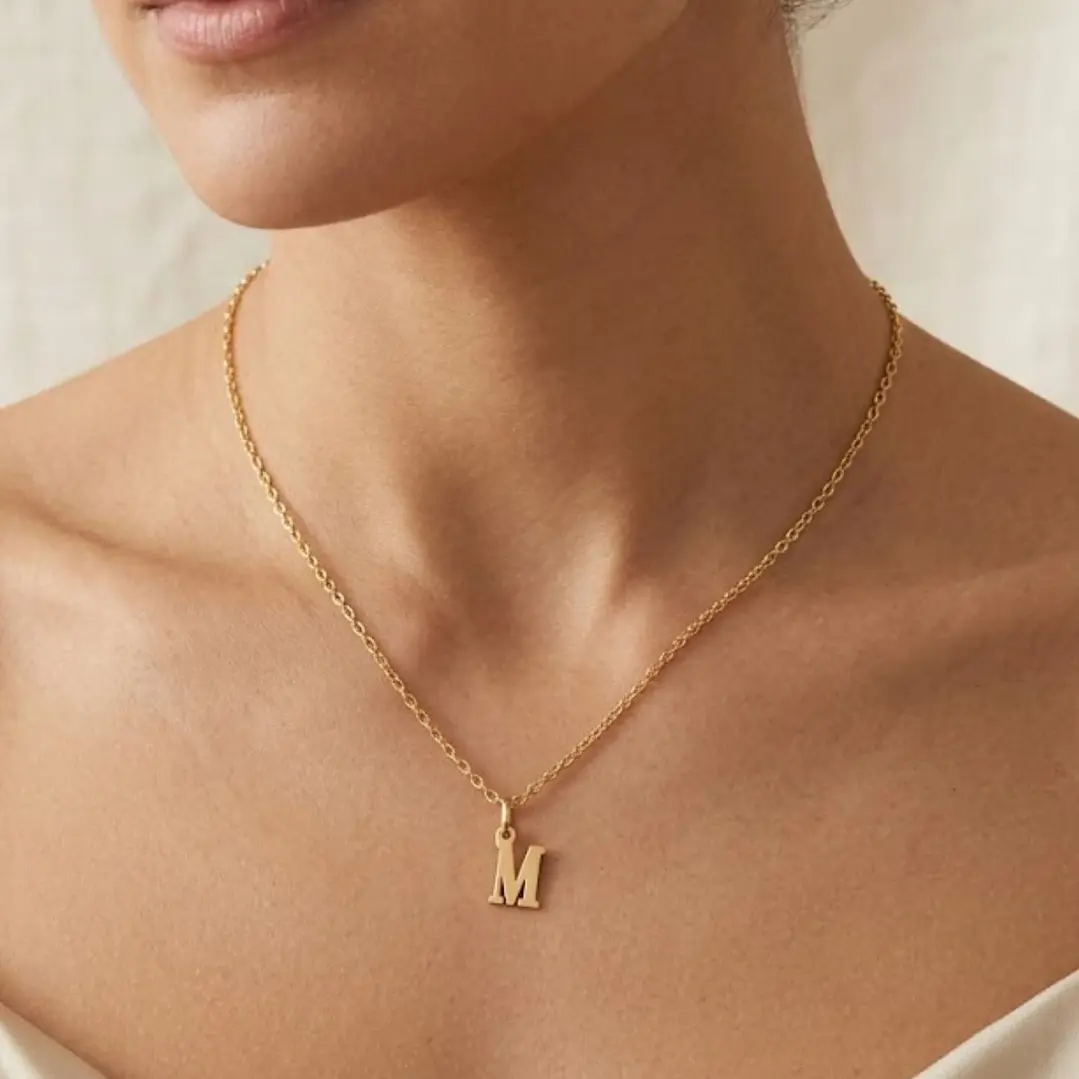 Colgante Inicial M Suprema Oro Miel 18kt 4