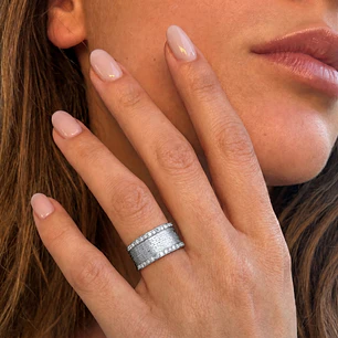 Anillo Platino 950 Modelo Vetuz 16 Diamantes 2pts