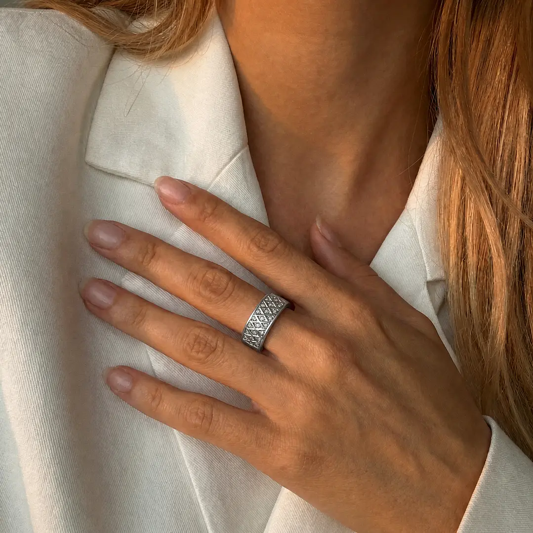 Anillo Oro Blanco 18kt Modelo Bleu 22 Diamantes 2pts 3