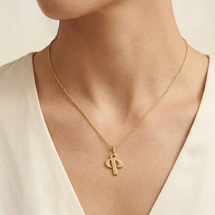 Colgante de Oro Miel 18kt Letra Gótica P