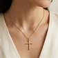 Colgante de Oro Miel 18kt Cruz Tubo Mediana - Miniatura 4