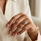 Anillo Oro Miel 18kt Trilogía con Zafiro - Miniatura 4
