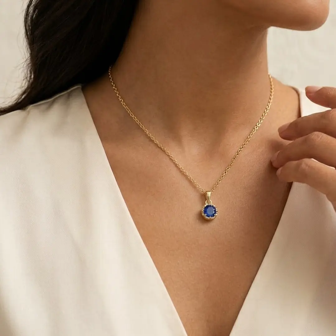 Colgante Oro Miel 18kt Sol con Garras de Zafiro 5mm 4