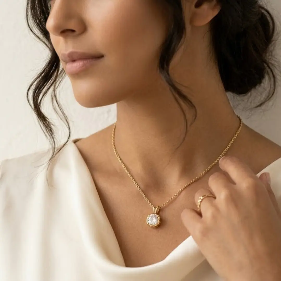 Colgante Oro Miel 18kt Sol con Garras de Circon 5mm 4