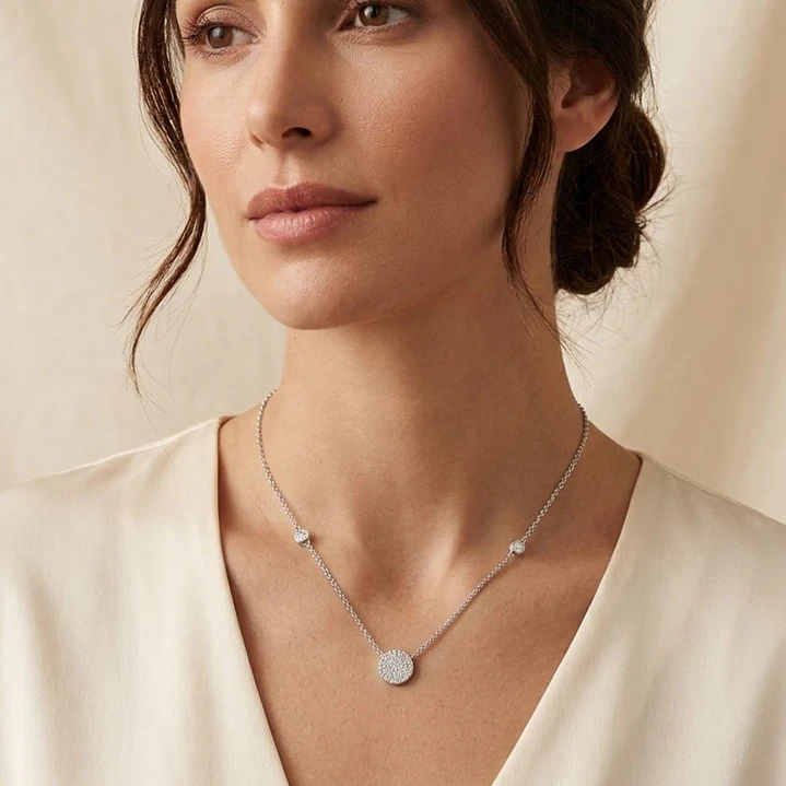 Collar Oro Blanco 18kt Circulo Diamantes 31Pts 4