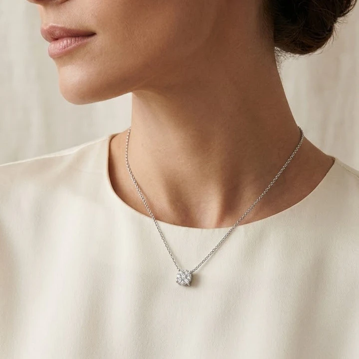 Collar Oro Blanco 18kt Punto de Luz Diamantes 31Pts 4
