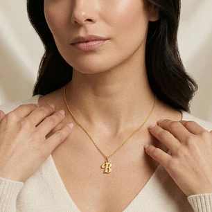 Colgante de Oro Miel 18kt Letra Gótica B