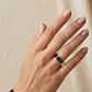 Anillo Oro Miel 18kt Esencia Ónix - Miniatura 4