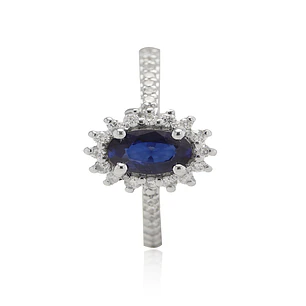 Anillo Compromiso Oro Blanco 18kt Diamantes 19 Pts y 48Pts Zafiro