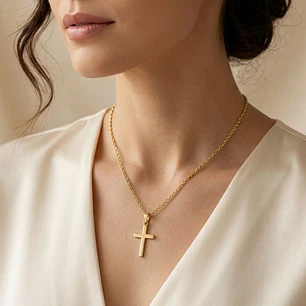 Colgante de Oro Miel 18kt Cruz Plana Pequeñ