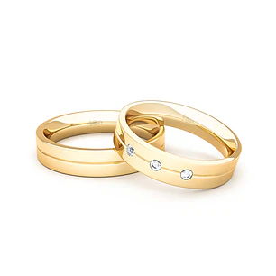 Par Argollas Matrimonio de Oro Amarillo 18kt Gio 4,0mm Diamante 3x2Pts