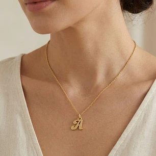 Colgante de Oro Miel 18kt Letra Gótica A