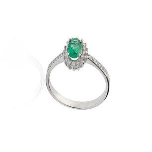 Anillo Oro Blanco 18kt Diamantes 19 Pts y 23 Pts Esmeralda
