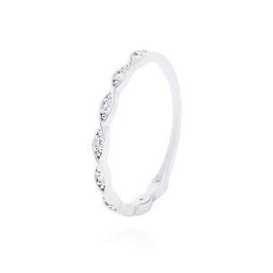 Anillo de Plata Esterlina Trenzado Circón
