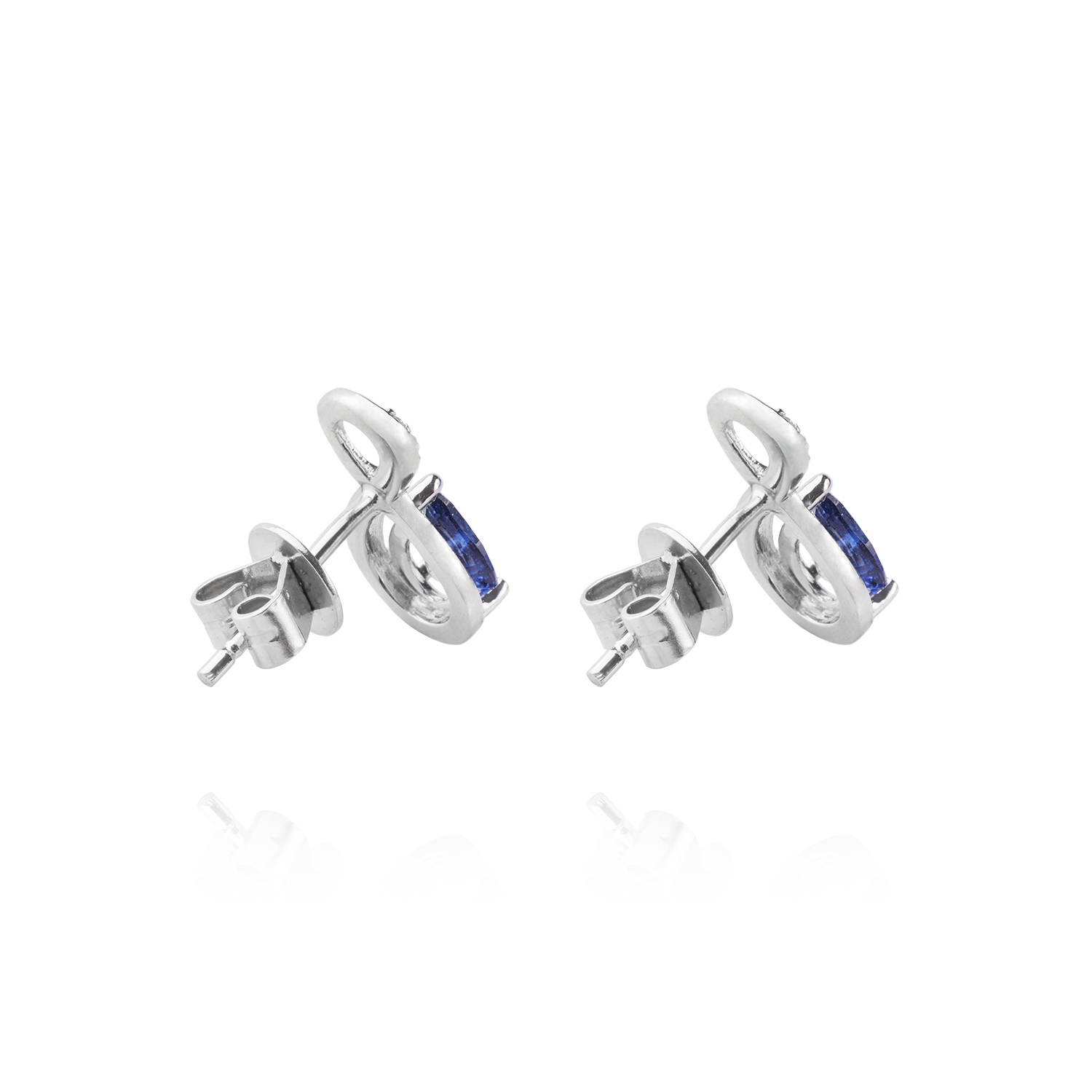 Aros de Oro 18kt con Diamantes 6pts total SI/H 85pts Zafiro 2