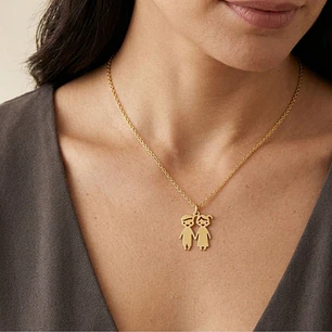 Colgante de Oro Miel 18kt Niños Pequeños