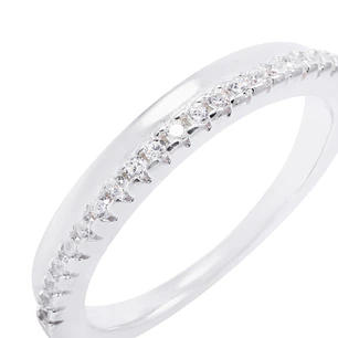 Anillo de Plata Esterlina Medio Cintillo Reina Con Circón