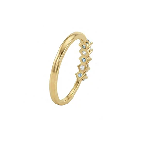 Anillo Oro Miel 18kt Cinco Piedras con Circonita Aguamarina