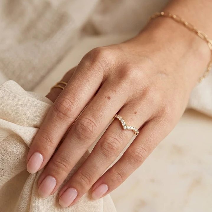 Anillo Oro Miel 18kt Vértice Brillante 4