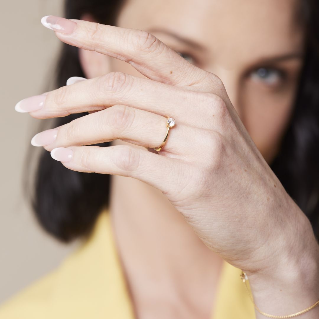 Anillo Oro Amarillo 18kt Diamantes 1x30 Pts | Danielle Costantini 5