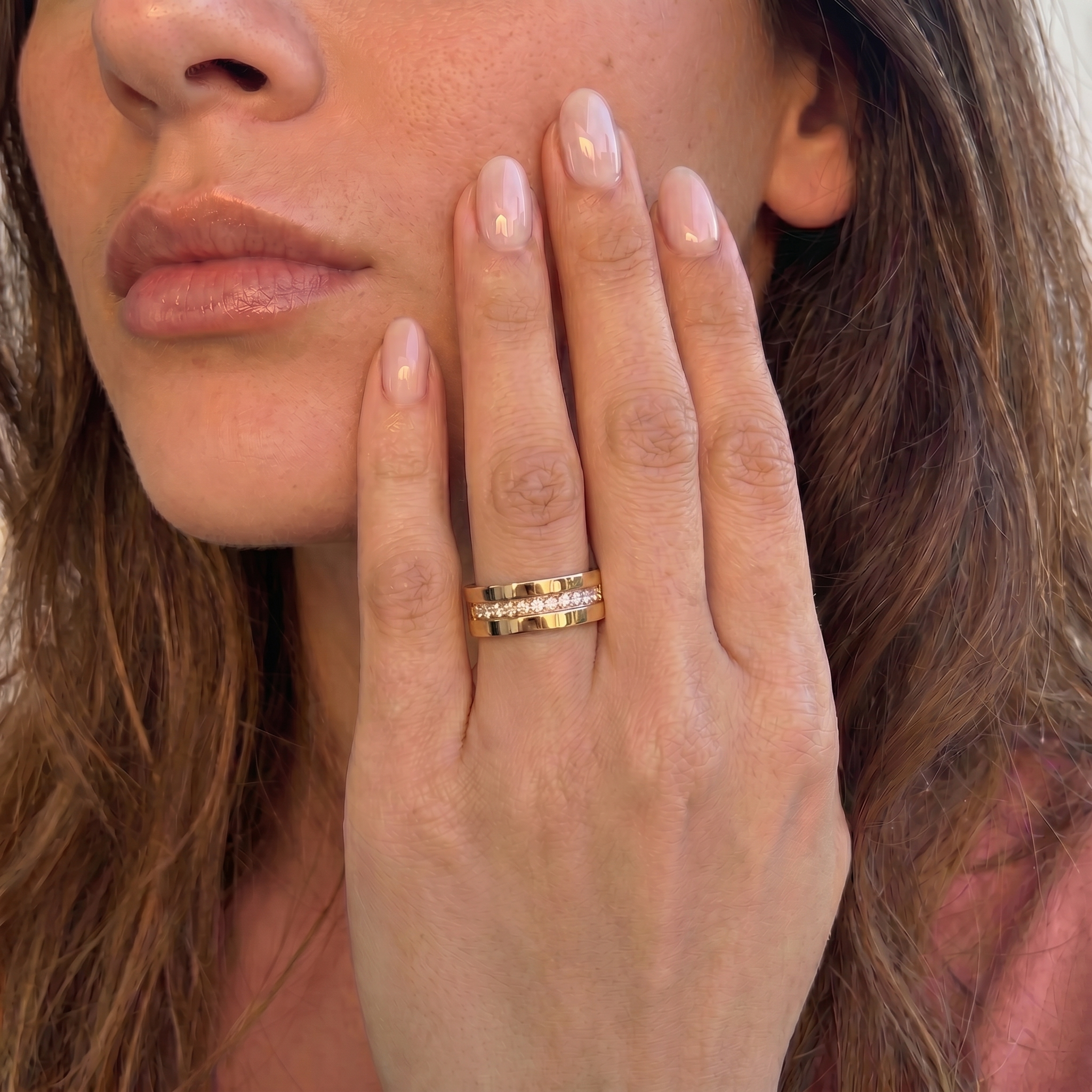 Anillo Oro Amarillo 18kt Modelo Curv 9 Diamantes 2pts 3