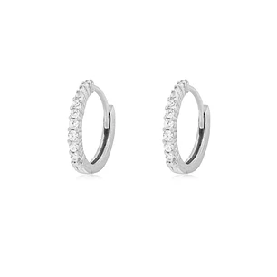 Aros de Oro Blanco 18kt Argollas Pequeñas con Circonita